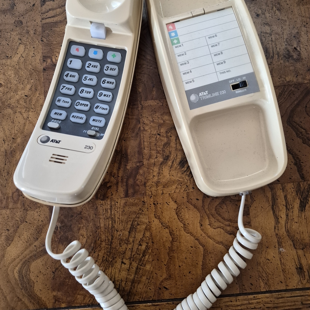 Vintage Cream Wall Phone - Picture 3 of 5